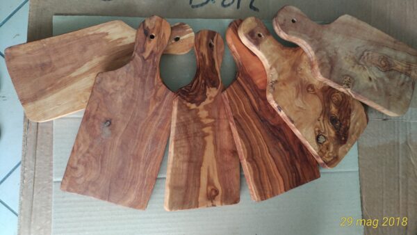 Tagliere in legno di ulivo piccolo
