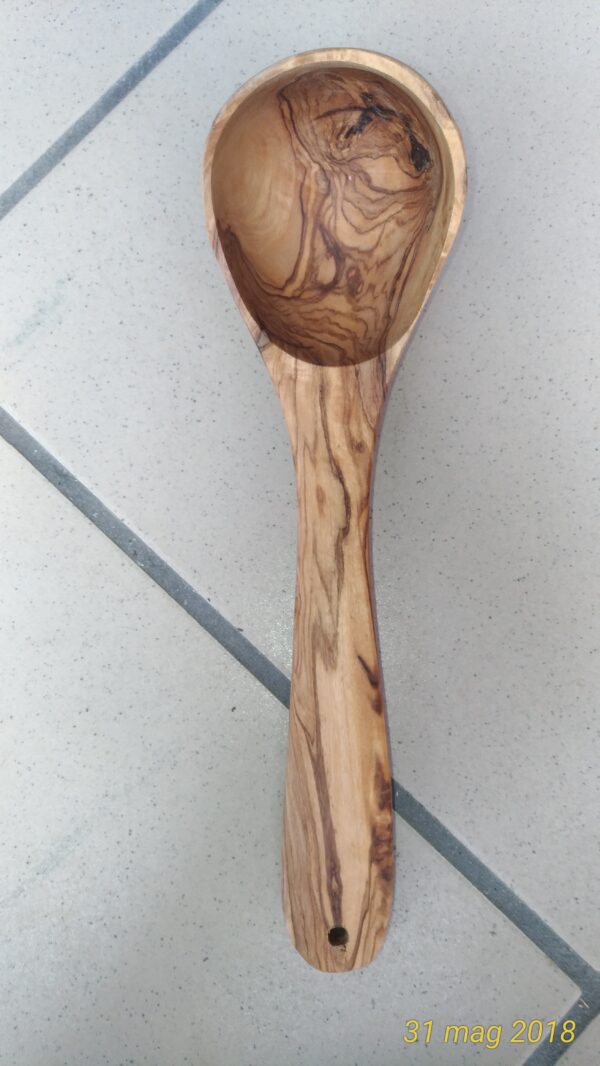 Mestolo in legno di ulivo